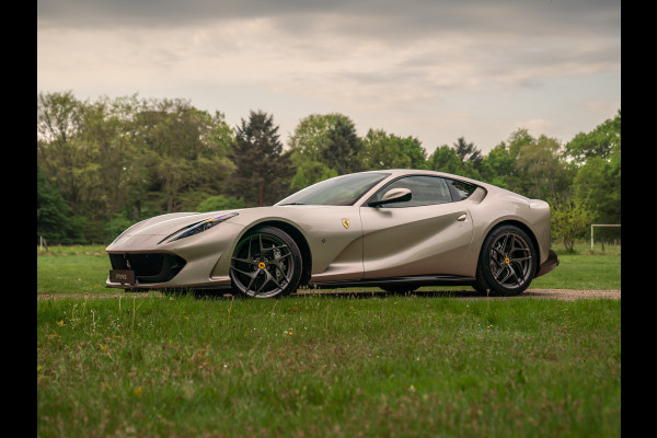 Ferrari 812 Superfast | Subliem! | Grigio Ingrid | Veel Carbon | 1e eigenaar