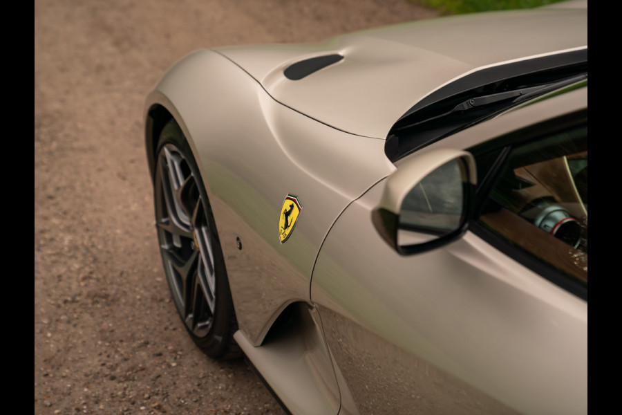 Ferrari 812 Superfast | Subliem! | Grigio Ingrid | Veel Carbon | 1e eigenaar