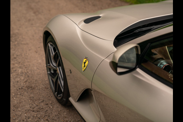 Ferrari 812 Superfast | Subliem! | Grigio Ingrid | Veel Carbon | 1e eigenaar