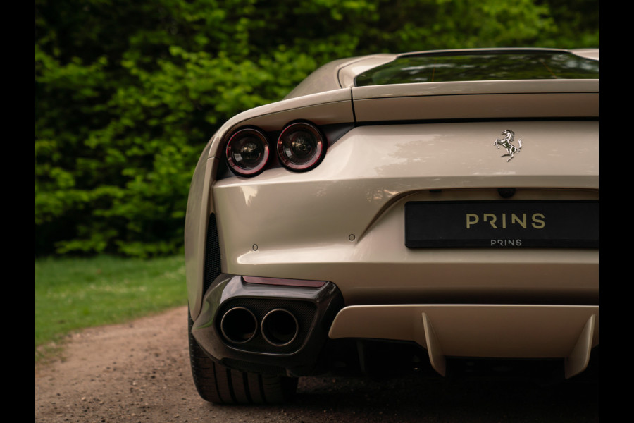 Ferrari 812 Superfast | Subliem! | Grigio Ingrid | Veel Carbon | 1e eigenaar