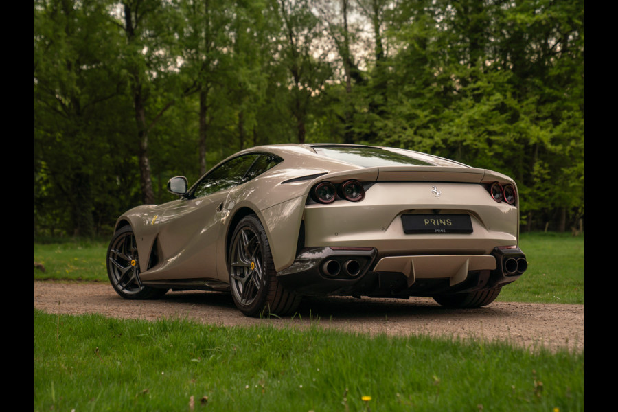 Ferrari 812 Superfast | Subliem! | Grigio Ingrid | Veel Carbon | 1e eigenaar
