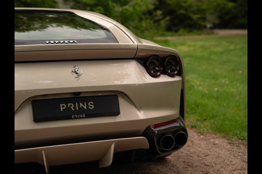 Ferrari 812 Superfast | Subliem! | Grigio Ingrid | Veel Carbon | 1e eigenaar