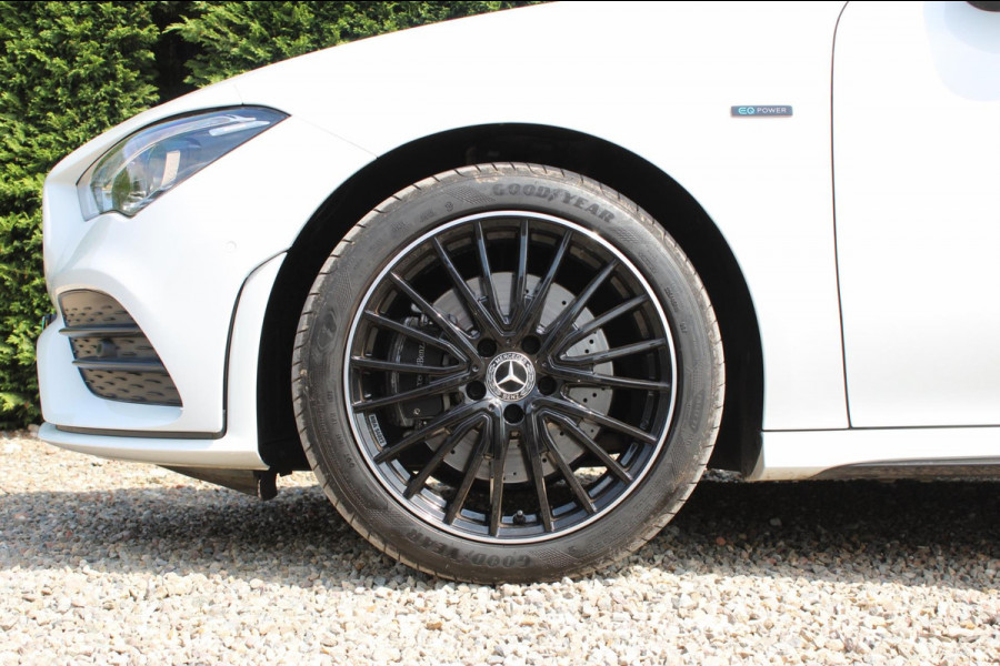 Mercedes-Benz CLA-Klasse Shooting Brake 250e PremiumPlus AMG-Line Night Panodak Leder