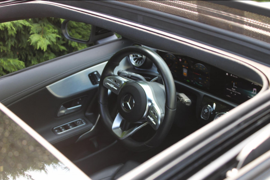 Mercedes-Benz CLA-Klasse Shooting Brake 250e PremiumPlus AMG-Line Night Panodak Leder