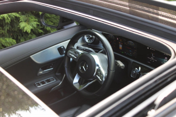 Mercedes-Benz CLA-Klasse Shooting Brake 250e PremiumPlus AMG-Line Night Panodak Leder