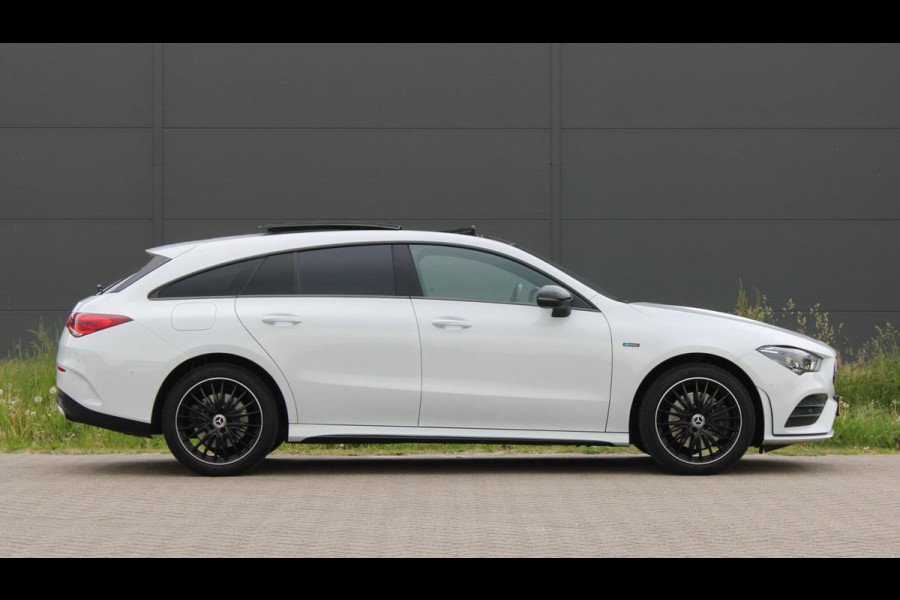 Mercedes-Benz CLA-Klasse Shooting Brake 250e PremiumPlus AMG-Line Night Panodak Leder