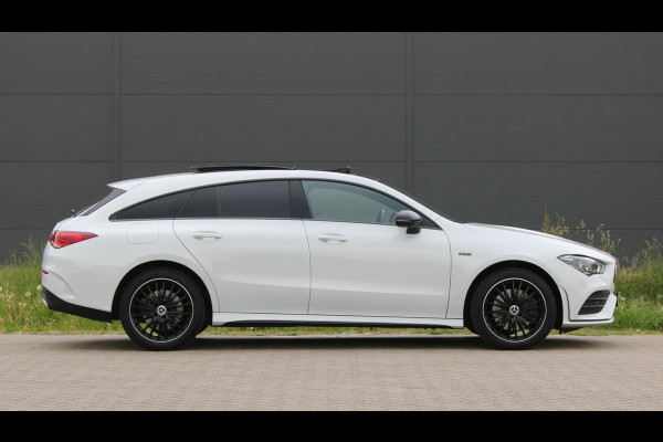 Mercedes-Benz CLA-Klasse Shooting Brake 250e PremiumPlus AMG-Line Night Panodak Leder