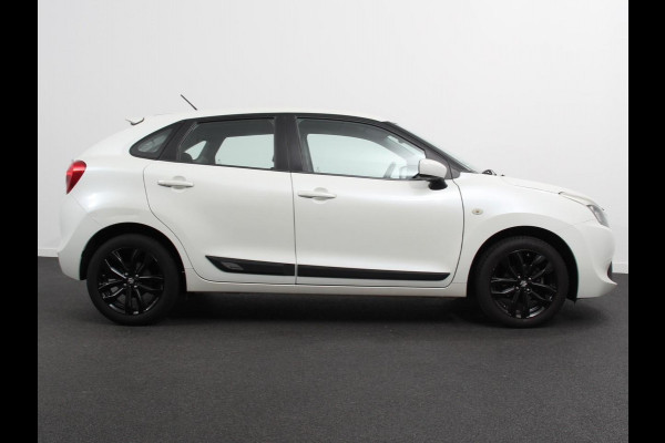 Suzuki Baleno 1.2 Exclusive Airco Lichtmetalen Velgen Stoelverwarming Bluetooth 5 Deurs