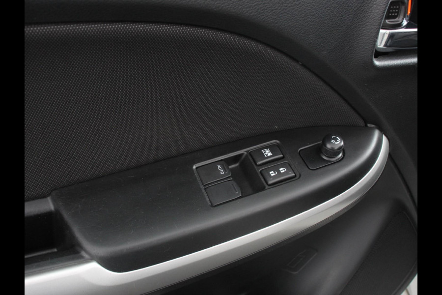 Suzuki Baleno 1.2 Exclusive Airco Lichtmetalen Velgen Stoelverwarming Bluetooth 5 Deurs