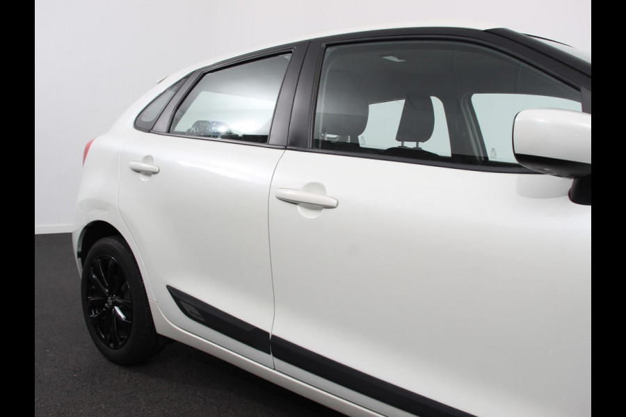 Suzuki Baleno 1.2 Exclusive Airco Lichtmetalen Velgen Stoelverwarming Bluetooth 5 Deurs