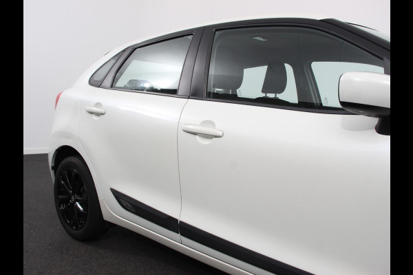Suzuki Baleno 1.2 Exclusive Airco Lichtmetalen Velgen Stoelverwarming Bluetooth 5 Deurs
