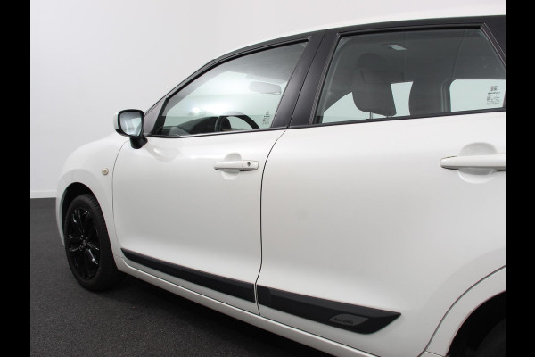 Suzuki Baleno 1.2 Exclusive Airco Lichtmetalen Velgen Stoelverwarming Bluetooth 5 Deurs