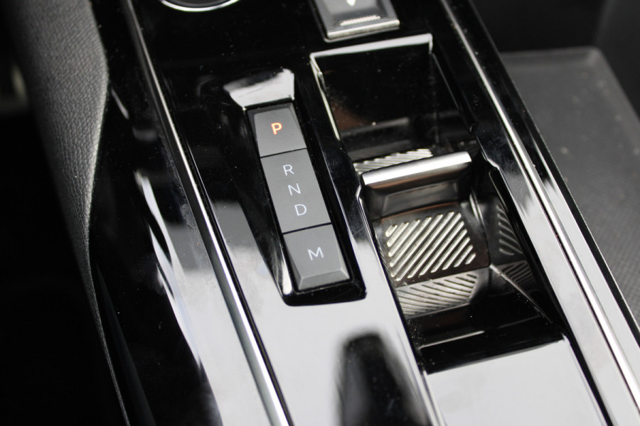 Peugeot 5008 1.2 PureTech 130PK Automaat GT | Black Pack | Adaptieve Cruise | 7-Persoons | Led | BLIS | Navigatie