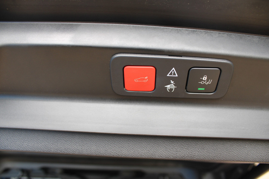 Peugeot 5008 1.2 PureTech 130PK Automaat GT | Black Pack | Adaptieve Cruise | 7-Persoons | Led | BLIS | Navigatie
