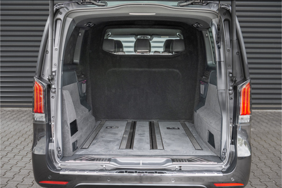 Mercedes-Benz V-Klasse 300d Extra Lang AMG-Line -Distronic-