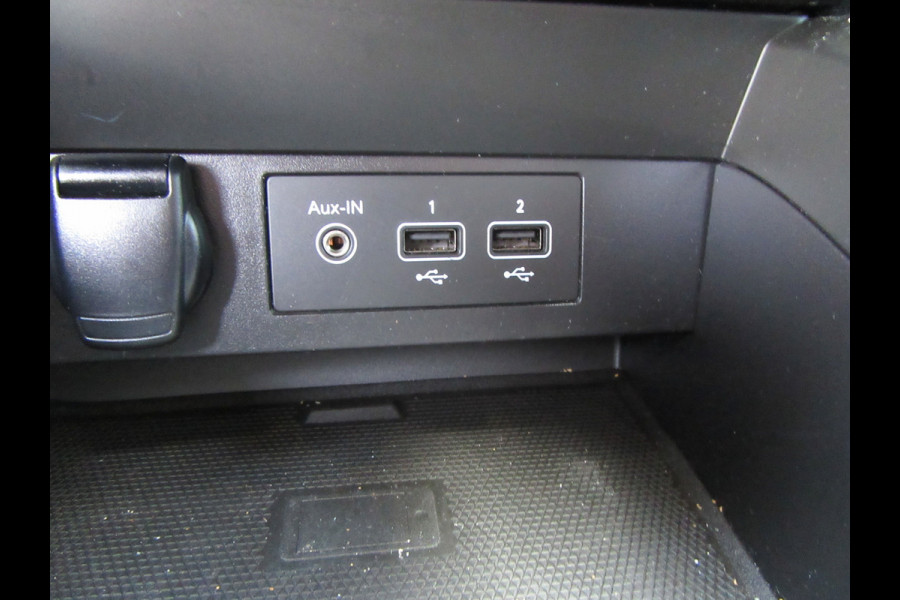 Renault Clio 1.0 TCe Intens, Navigatie, Climat Control, PDC, Stoelverw.