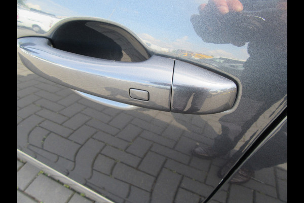 Renault Clio 1.0 TCe Intens, Navigatie, Climat Control, PDC, Stoelverw.