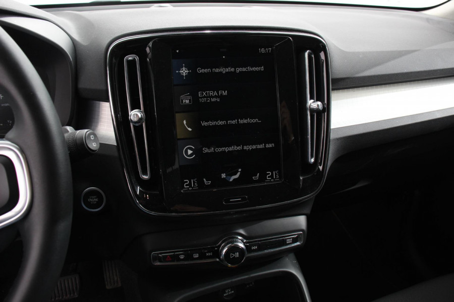 Volvo XC40 1.5 T4 211pk Automaat PHEV Recharge Inscription Navigatie Apple Carplay/Android Auto Parkeersensoren Adaptive Cruise Control Elektrische achterklep Stoelverwarming Wegklapbare trekhaak LED-koplampen