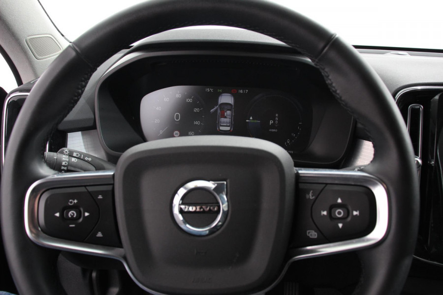 Volvo XC40 1.5 T4 211pk Automaat PHEV Recharge Inscription Navigatie Apple Carplay/Android Auto Parkeersensoren Adaptive Cruise Control Elektrische achterklep Stoelverwarming Wegklapbare trekhaak LED-koplampen