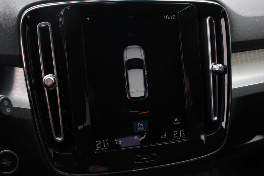 Volvo XC40 1.5 T4 211pk Automaat PHEV Recharge Inscription Navigatie Apple Carplay/Android Auto Parkeersensoren Adaptive Cruise Control Elektrische achterklep Stoelverwarming Wegklapbare trekhaak LED-koplampen