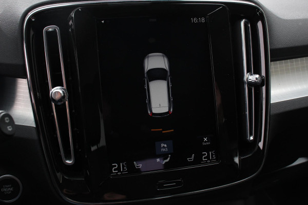 Volvo XC40 1.5 T4 211pk Automaat PHEV Recharge Inscription Navigatie Apple Carplay/Android Auto Parkeersensoren Adaptive Cruise Control Elektrische achterklep Stoelverwarming Wegklapbare trekhaak LED-koplampen