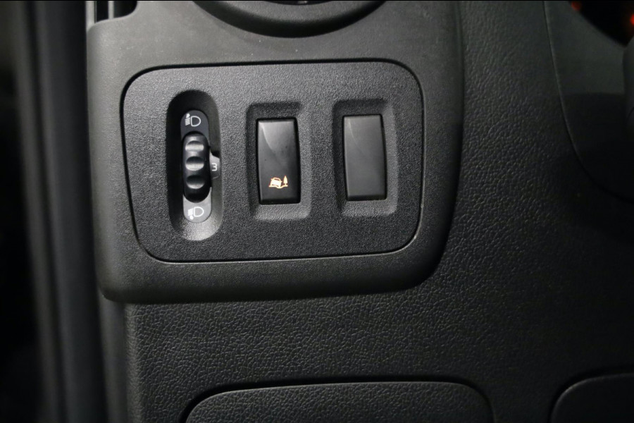 Renault Master T35 ZWART 2.3 dCi L3/H2 146PK NAVI CAMERA AIRCO LEASE v/a €112,- p.m. inruil mogelijk