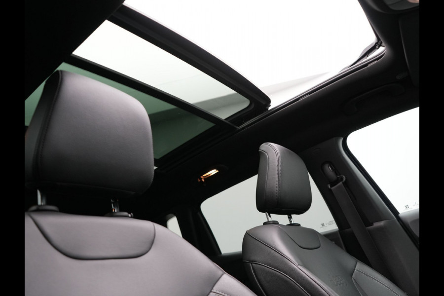 Jeep Compass 4xe 240 Plug-in Hybrid Electric S PHEV | Panodak | Trekhaak Afn | Adaptive Cruise | 360 Camera | Alpine Audio |  Lederen Sportstoelen Memory & Ventilatie | Keyless | 19"L.M |