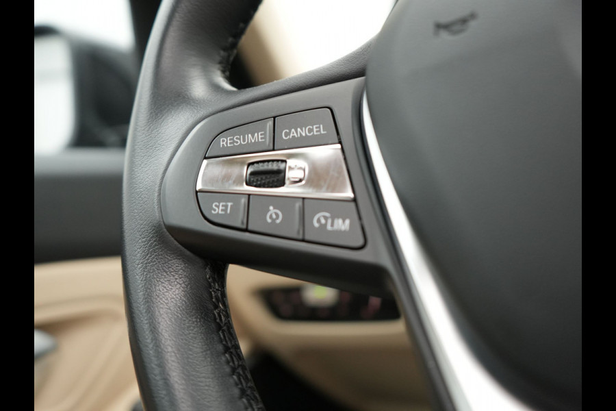 BMW 3 Serie Touring 320e Sportline Plug In Hybrid Dealer O.H PHEV | Panodak | Lederen Sportstoelen Verwarmd | 18"L.M | Sfeerverlichting | Apple Carplay | HIFI | Virtual | LED |