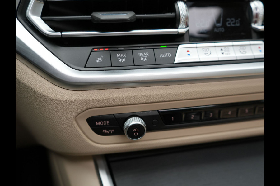 BMW 3 Serie Touring 320e Sportline Plug In Hybrid Dealer O.H PHEV | Panodak | Lederen Sportstoelen Verwarmd | 18"L.M | Sfeerverlichting | Apple Carplay | HIFI | Virtual | LED |
