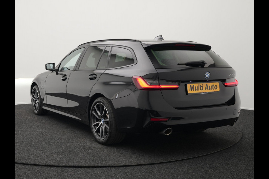 BMW 3 Serie Touring 320e Sportline Plug In Hybrid Dealer O.H PHEV | Panodak | Lederen Sportstoelen Verwarmd | 18"L.M | Sfeerverlichting | Apple Carplay | HIFI | Virtual | LED |