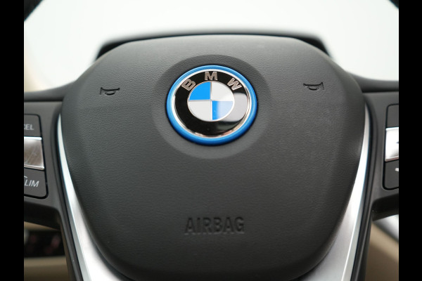BMW 3 Serie Touring 320e Sportline Plug In Hybrid Dealer O.H PHEV | Panodak | Lederen Sportstoelen Verwarmd | 18"L.M | Sfeerverlichting | Apple Carplay | HIFI | Virtual | LED |