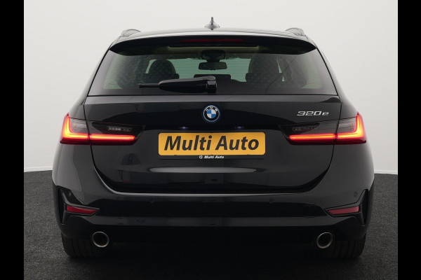 BMW 3 Serie Touring 320e Sportline Plug In Hybrid Dealer O.H PHEV | Panodak | Lederen Sportstoelen Verwarmd | 18"L.M | Sfeerverlichting | Apple Carplay | HIFI | Virtual | LED |