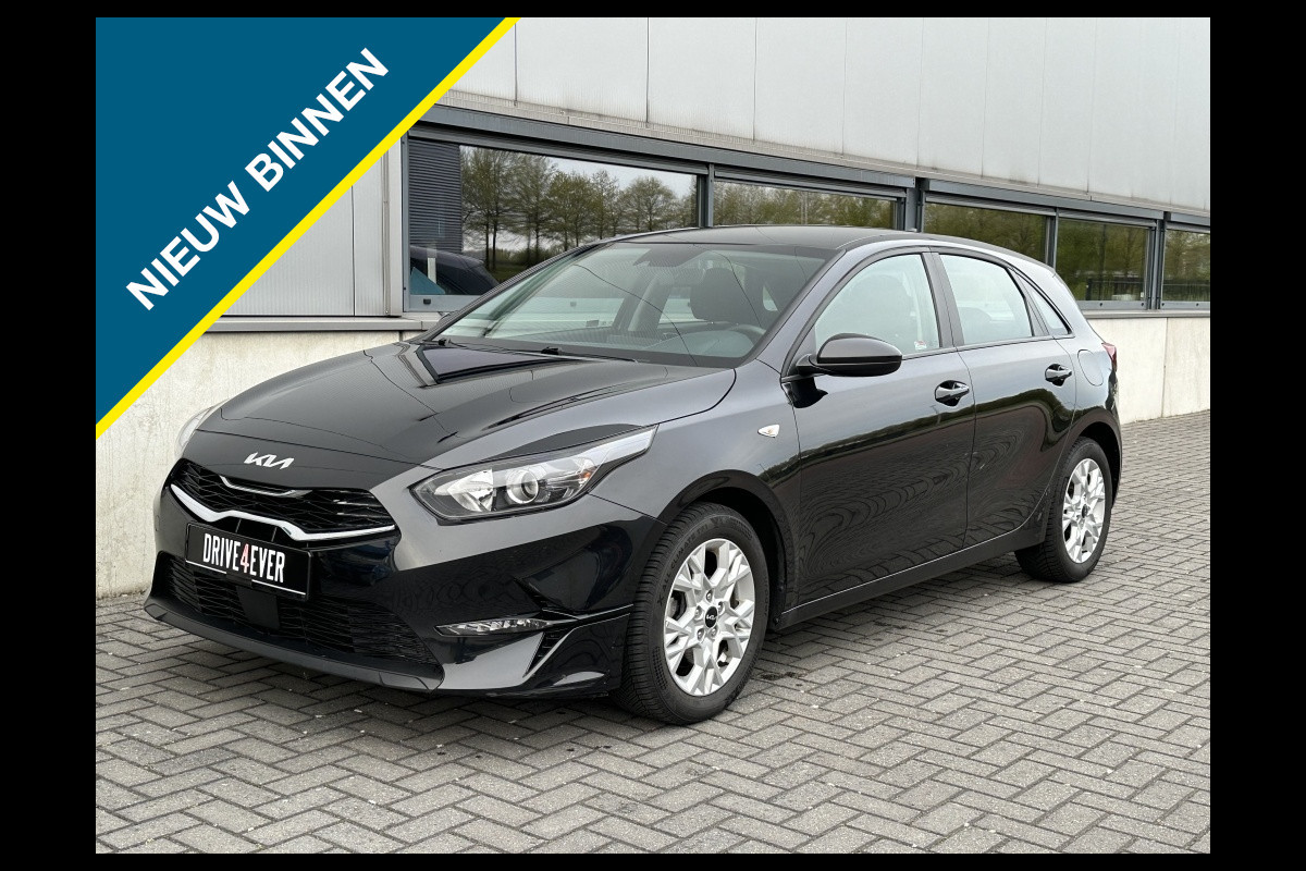 Kia Ceed 1.0 T-GDi DynamicL. 2023 NAVI CR CONTROL CAMERA STOEL-STUURVERWA Kia Ceed 1.0 T-GDi DynamicL. 2023 NAVI CR CONTROL CAMERA STOEL-STUURVERWA