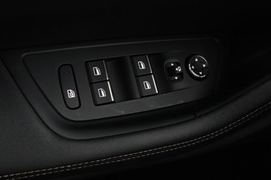 Peugeot 508 1.6 HYbrid GT | Stoelverwarming | Focal Sound | Leder/Alcantara | Carplay | Camera | Adaptive cruise | Navigatie | Full LED | Keyless | PHEV