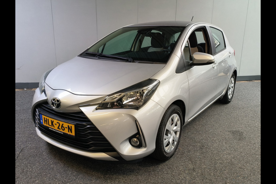 Toyota Yaris 1.0 VVT-i Active Rijklaar + 12 maanden Bovag-garantie Henk Jongen Auto's in Helmond,  al 50 jaar service zoals 't hoort!