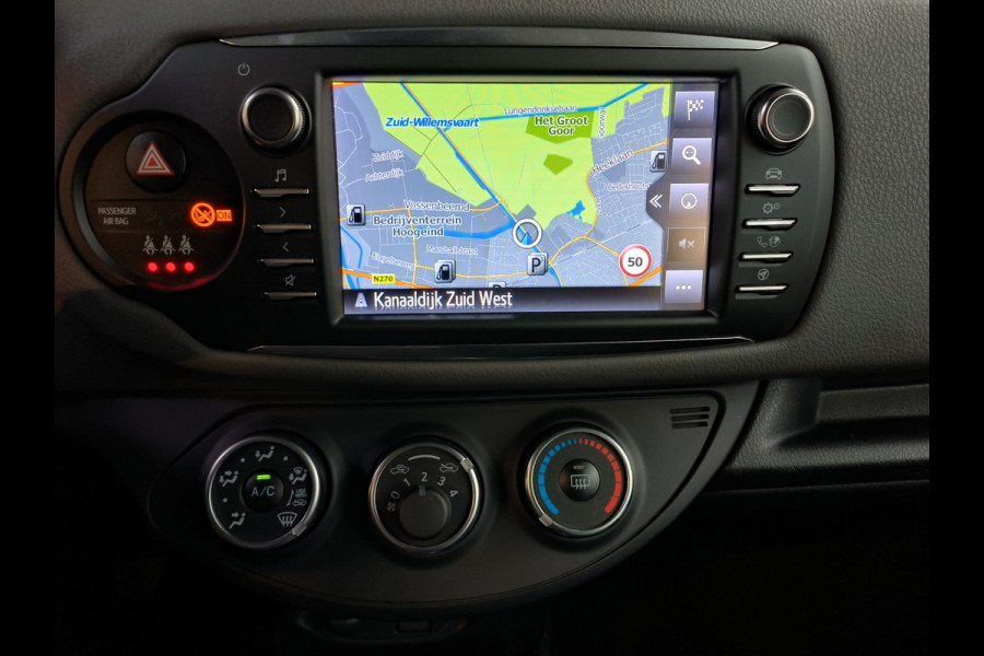 Toyota Yaris 1.0 VVT-i Active Rijklaar + 12 maanden Bovag-garantie Henk Jongen Auto's in Helmond,  al 50 jaar service zoals 't hoort!
