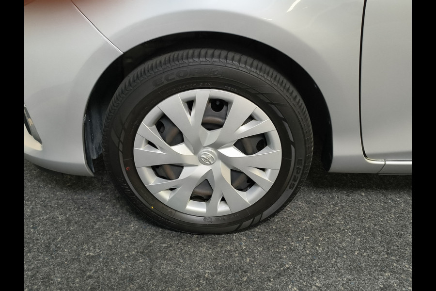 Toyota Yaris 1.0 VVT-i Active Rijklaar + 12 maanden Bovag-garantie Henk Jongen Auto's in Helmond,  al 50 jaar service zoals 't hoort!