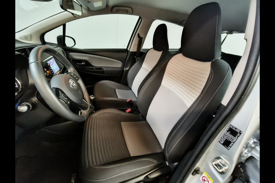 Toyota Yaris 1.0 VVT-i Active Rijklaar + 12 maanden Bovag-garantie Henk Jongen Auto's in Helmond,  al 50 jaar service zoals 't hoort!