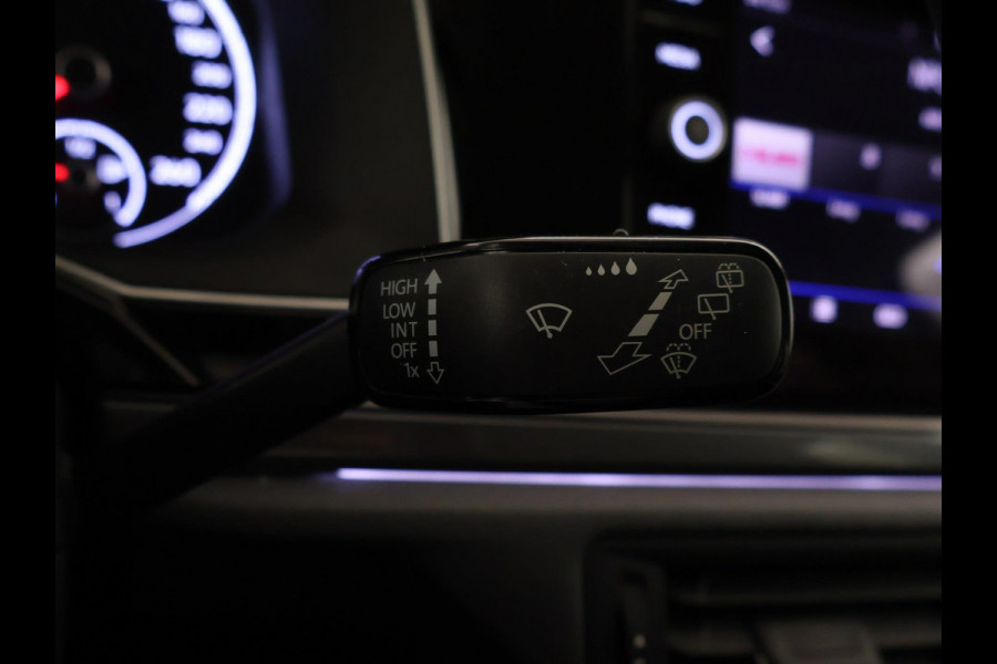 Volkswagen Polo 1.0 TSI Highline NAVI | CarPlay | Clima | PDC