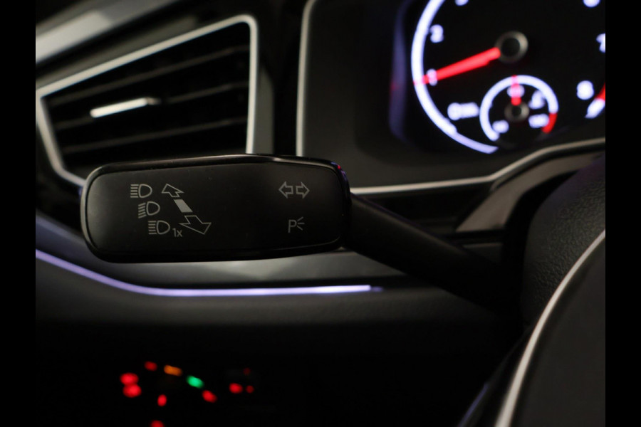 Volkswagen Polo 1.0 TSI Highline NAVI | CarPlay | Clima | PDC