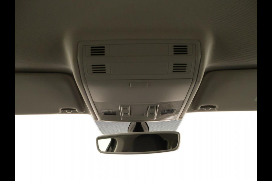 Volkswagen Polo 1.0 TSI Highline NAVI | CarPlay | Clima | PDC