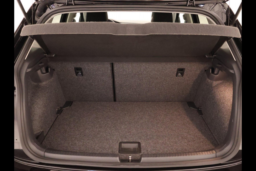 Volkswagen Polo 1.0 TSI Highline NAVI | CarPlay | Clima | PDC