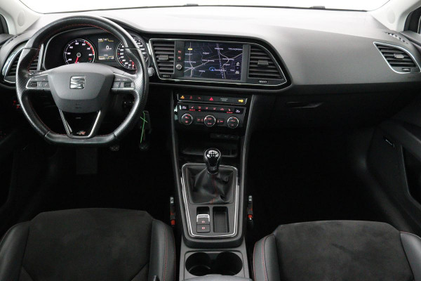 Seat Leon 1.4 TSI FR | Panoramadak | Stoelverwarming | Carplay | Sfeerverlichting | Navigatie | Leder/Alcantara | SEAT Sound | Climate control | Full LED | Parkeerhulp | Cruise control
