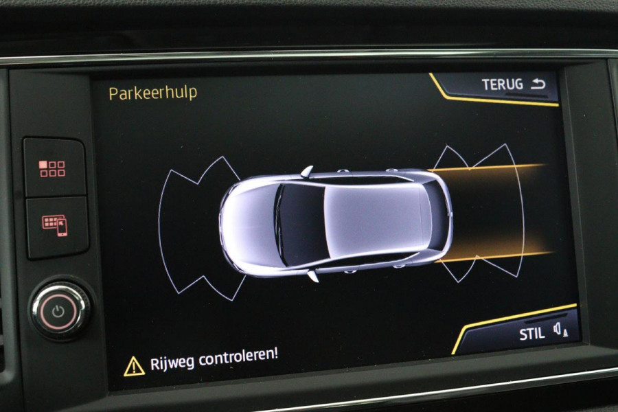 Seat Leon 1.4 TSI FR | Panoramadak | Stoelverwarming | Carplay | Sfeerverlichting | Navigatie | Leder/Alcantara | SEAT Sound | Climate control | Full LED | Parkeerhulp | Cruise control