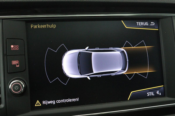 Seat Leon 1.4 TSI FR | Panoramadak | Stoelverwarming | Carplay | Sfeerverlichting | Navigatie | Leder/Alcantara | SEAT Sound | Climate control | Full LED | Parkeerhulp | Cruise control