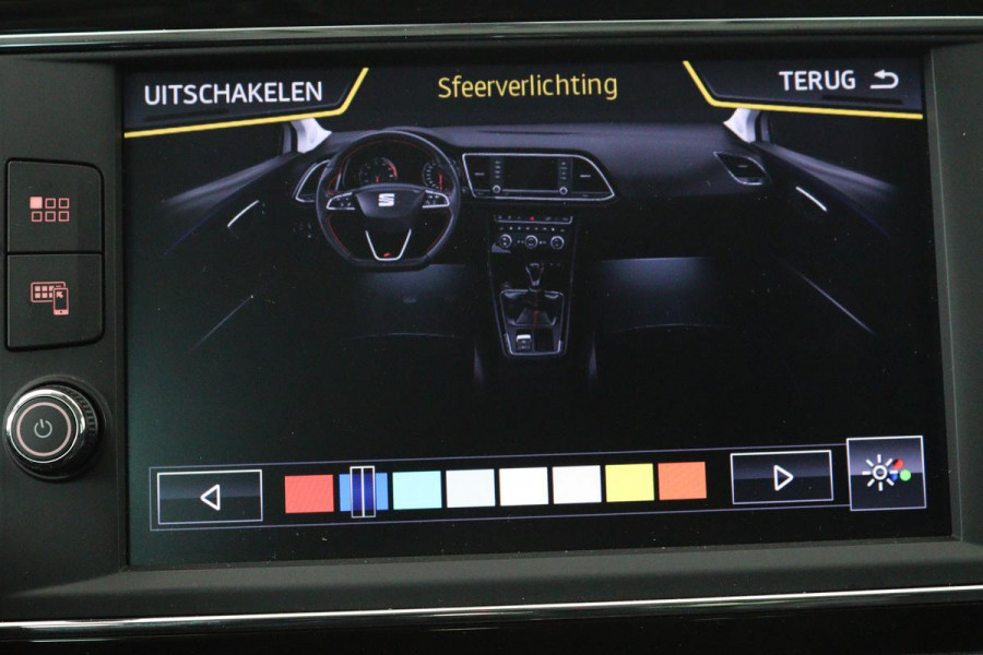 Seat Leon 1.4 TSI FR | Panoramadak | Stoelverwarming | Carplay | Sfeerverlichting | Navigatie | Leder/Alcantara | SEAT Sound | Climate control | Full LED | Parkeerhulp | Cruise control