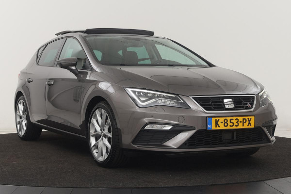 Seat Leon 1.4 TSI FR | Panoramadak | Stoelverwarming | Carplay | Sfeerverlichting | Navigatie | Leder/Alcantara | SEAT Sound | Climate control | Full LED | Parkeerhulp | Cruise control