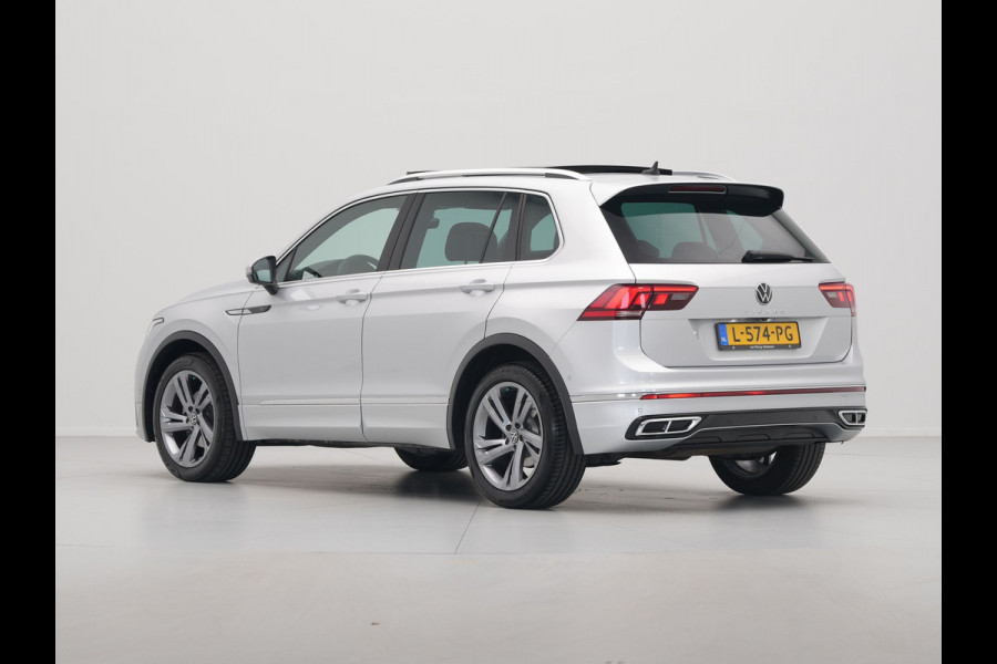 Volkswagen Tiguan 1.5 TSI 150pk DSG R-Line Panoramadak Navigatie Wegkl. trekhaak Camera