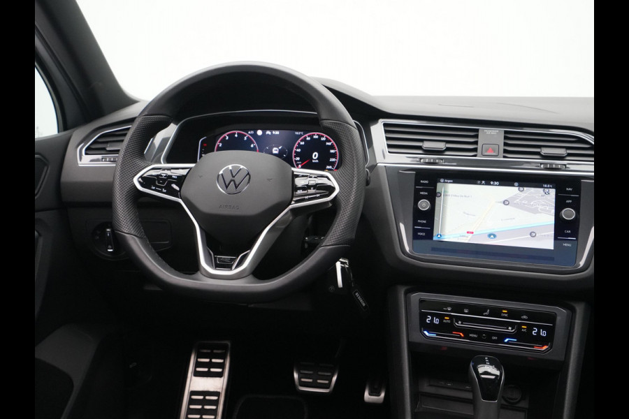 Volkswagen Tiguan 1.5 TSI 150pk DSG R-Line Panoramadak Navigatie Wegkl. trekhaak Camera