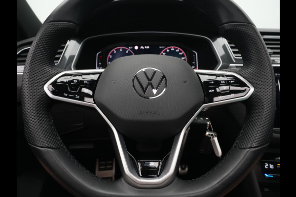 Volkswagen Tiguan 1.5 TSI 150pk DSG R-Line Panoramadak Navigatie Wegkl. trekhaak Camera